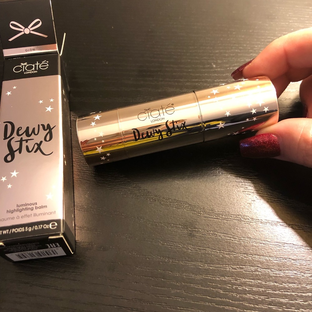 Ciaté dewy stix